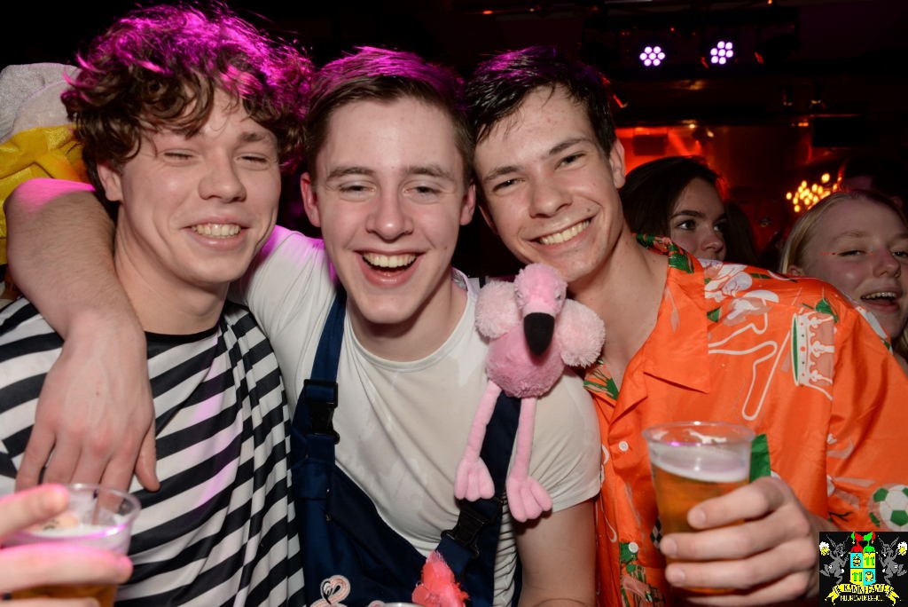 ../Images/Carnavals vrijdagavond in VdG 181.jpg